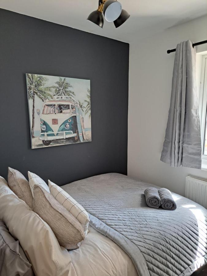 Kingsdown Apartment Грейт Малвърн Екстериор снимка